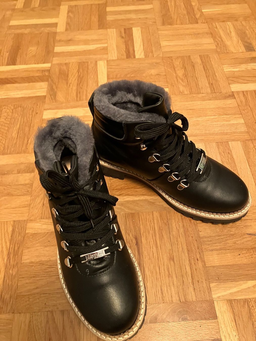 Damenschuhe: LIENHARD Winterbottine Gr.35 , eher 34, schwarz – Neu (gemäss Beschreibung) aus Luzern von Zauberbaum 1