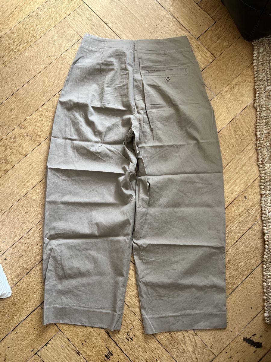 Cos Pantalons: cos barrell hosen beige – Neuf (Voir description) à Basel par cat_25m7 1