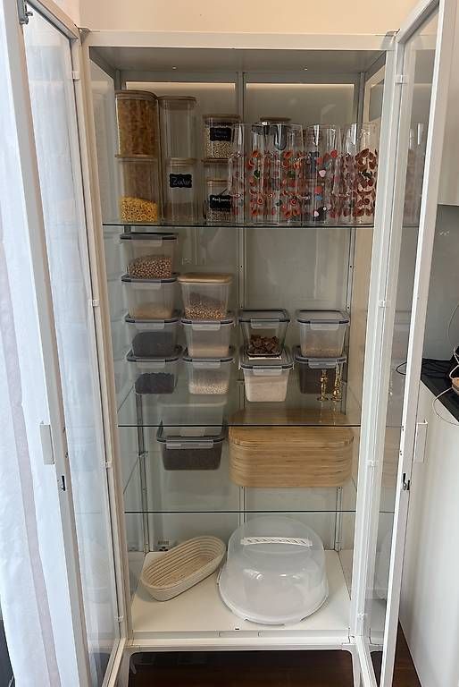 Vitrinen: Glasvitrine Weiss – Gebraucht aus Luzern von chr_q7v2 1