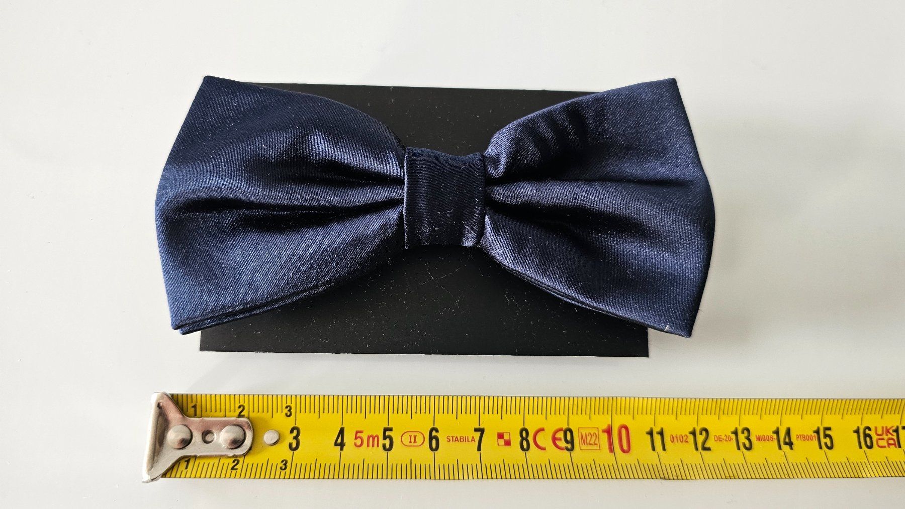 Cravatte: marine uni satin Fliege – Nuovo e nell'imballaggio originale da Fehraltorf venduto da herrenaccessoirsking 1