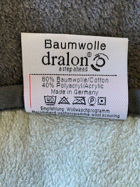 Decken: Schöne Wolldecken mit Blumenmuster, Top Zustand! – Gebraucht aus Ergisch von July64 3