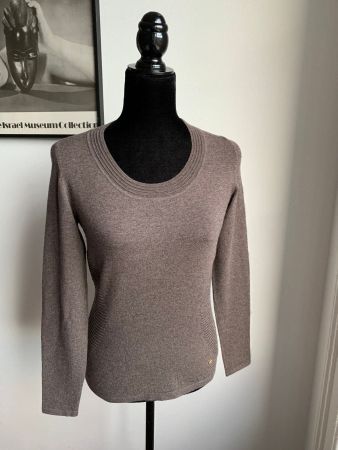 RENA LANGE: Braunmelierter Luxus-Pullover, S