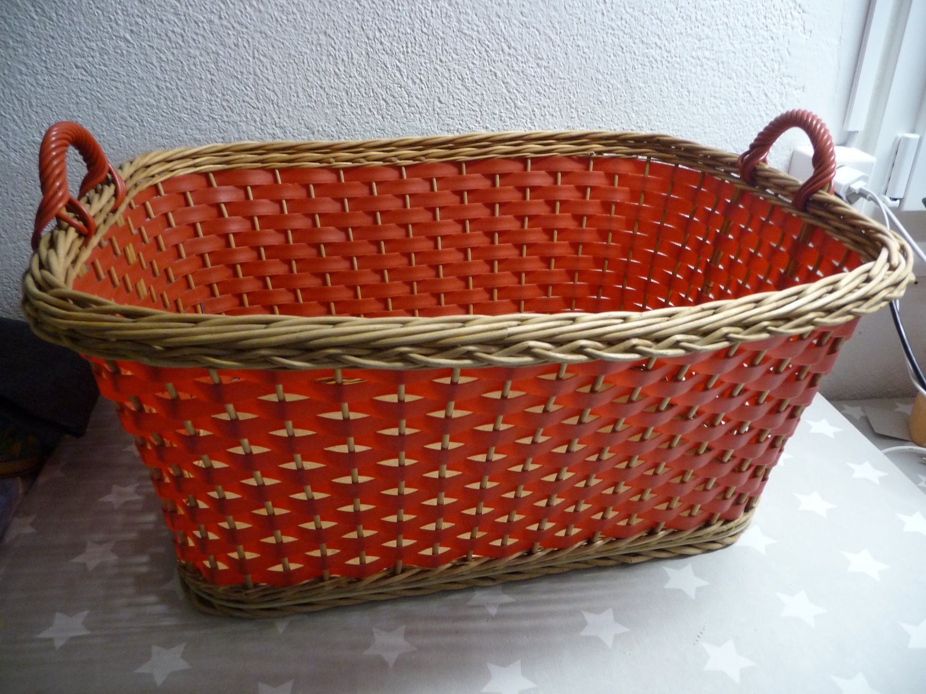 Altro per la casa: Zeine Weide und rotes Material ? – Usato da Rafz venduto da Powacaddy