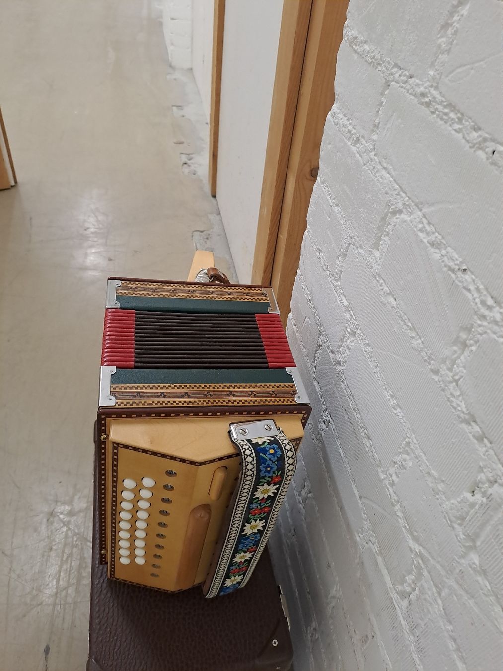 Musikinstrumente: schwyzerorgeli ton B  – Gebraucht aus Villeneuve von BibiVintage 5