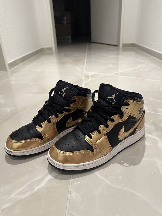 Nike Air Jordan 1 Mid Gr. 40 Gold Schwarz Schuhe Kaufen auf Ricardo