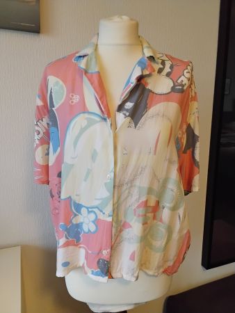 Chemisier Pull&Bear Disney  T.S comme neuf