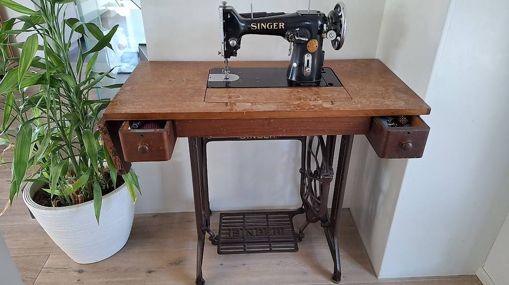 Macchine da cucire: Singer Nähmaschine Prod. 16. Juni 1948 – Usato da Wichtrach venduto da Signore 4