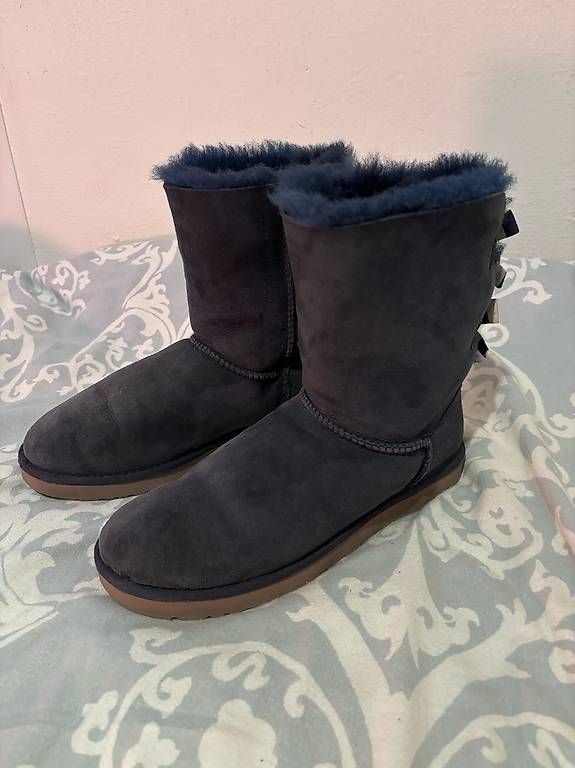 Damenschuhe: ugg – Gebraucht aus Le Lignon von jm__k2lf 1