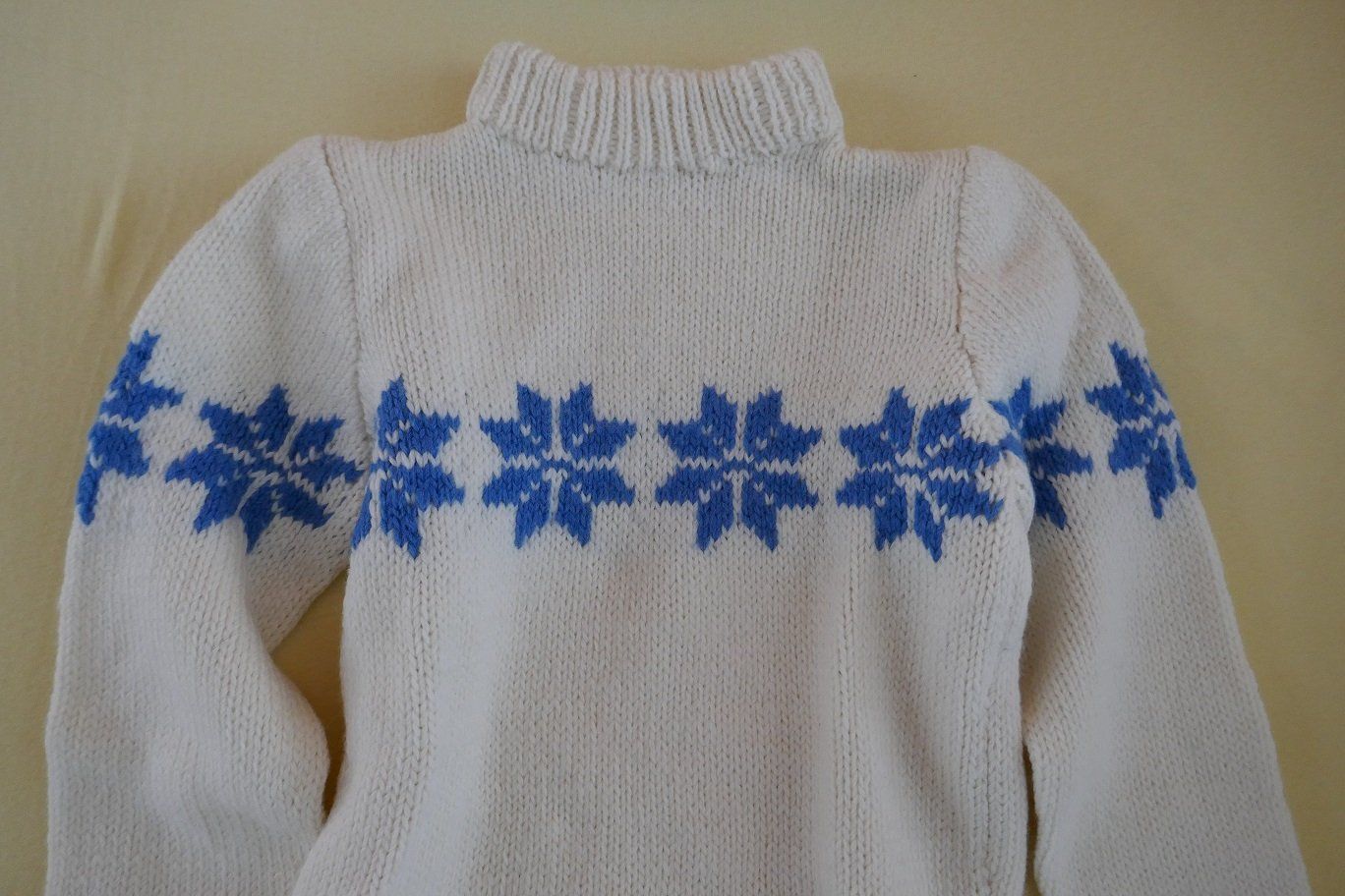 Maglioni & Felpe: Unikat: Selbst gestrickter warmer (Ski-)Pullover mit Mütze – Usato da Horgen venduto da Feli39 1
