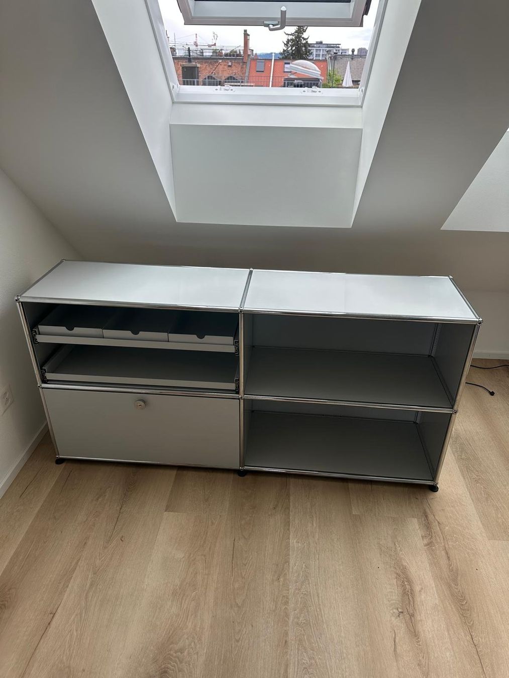 USM Cassettiere: USM Haller Sideboard, 2. Gen, Grau, Regal, Kommode, Top – Usato da Zürich venduto da mir_hpt8 3