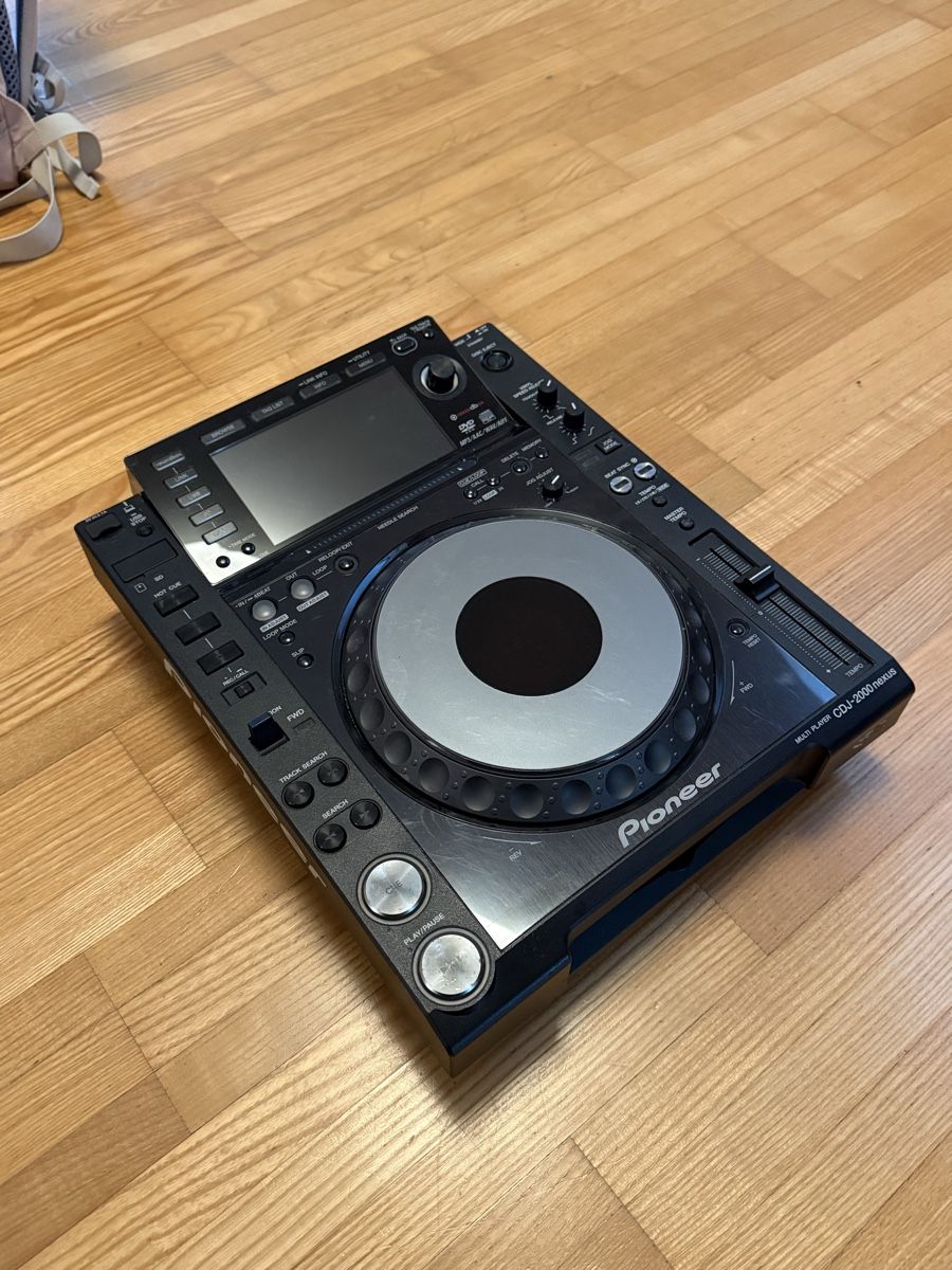 CDs: PIONEER CDJ2000 NXS – Defekt aus Steinhausen von Jakob.Binder