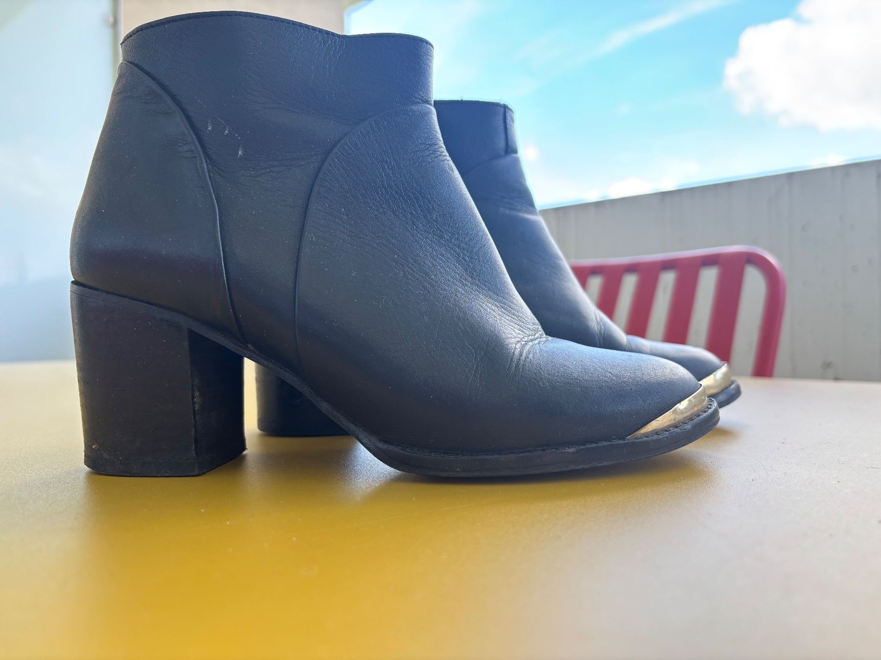 Damenschuhe: ZIGN schwarze Leder-Stiefeletten Gr. 36 – Gebraucht aus Zürich von missmodernage 1
