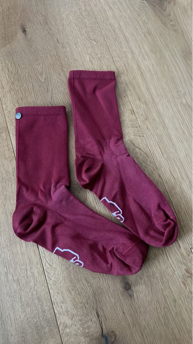 Chaussettes: Fingercrossed Socken Bordeaux 40-45 – D'occasion à Inwil par Pphilm