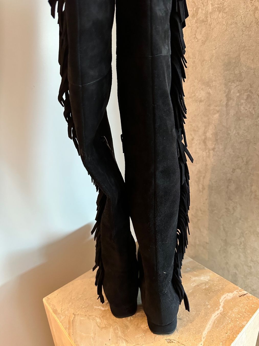 Scarpe da donna: Saint Laurent suede fringe boots – Usato da Paradiso venduto da apf_mh9c 1