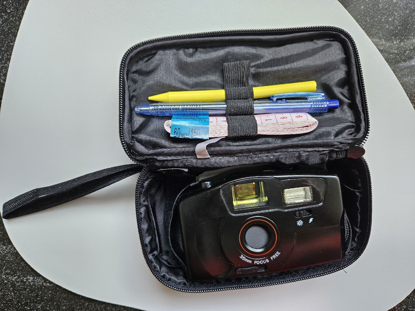Fotocamera: Lucky TRUCKER 35 mm Camera – Nuovo (secondo la descrizione) da Rickenbach b. Wil venduto da cornetta 2