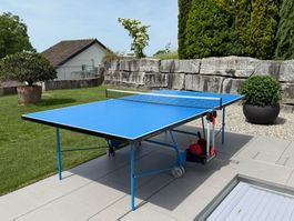 Blauer Tischtennis Tisch von Schildkröt inkl Abdeckung