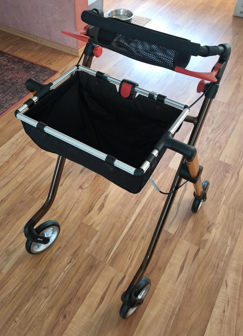 Gehhilfen: Rollator REHASENSE Indoor Pixel Walker – Gebraucht aus Bülach von Stscho 3