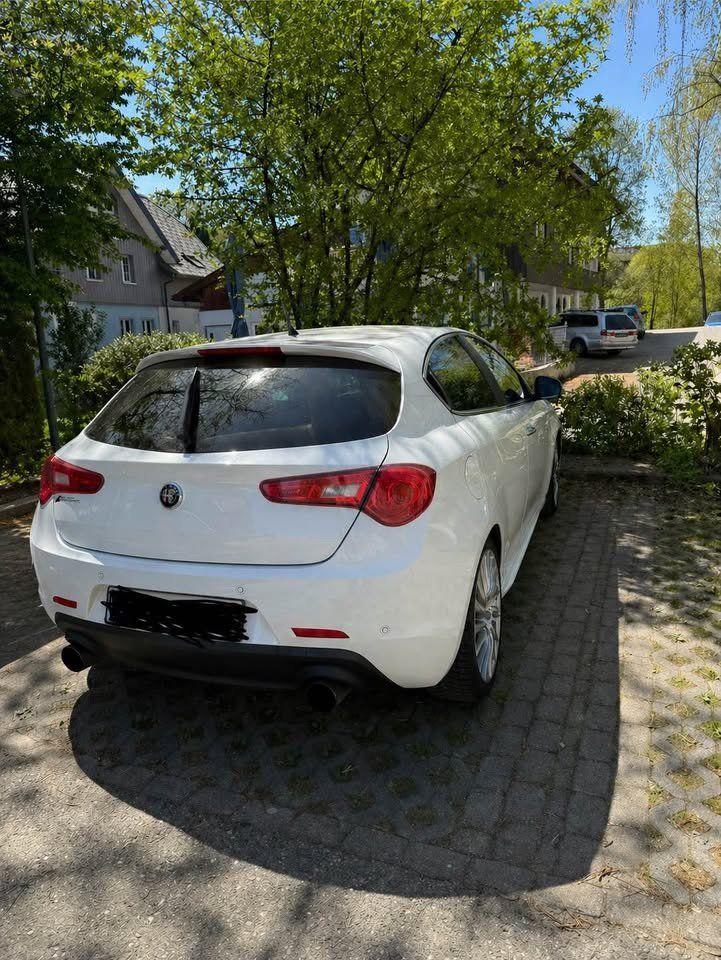 Alfa Romeo Autos: Alfa Romeo Giulietta QV – Gebraucht aus Hasle-Rüegsau von Uno13 3