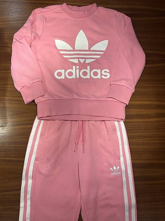 Tute: Tuta Adidas  – Usato da Viganello venduto da gag_b22t