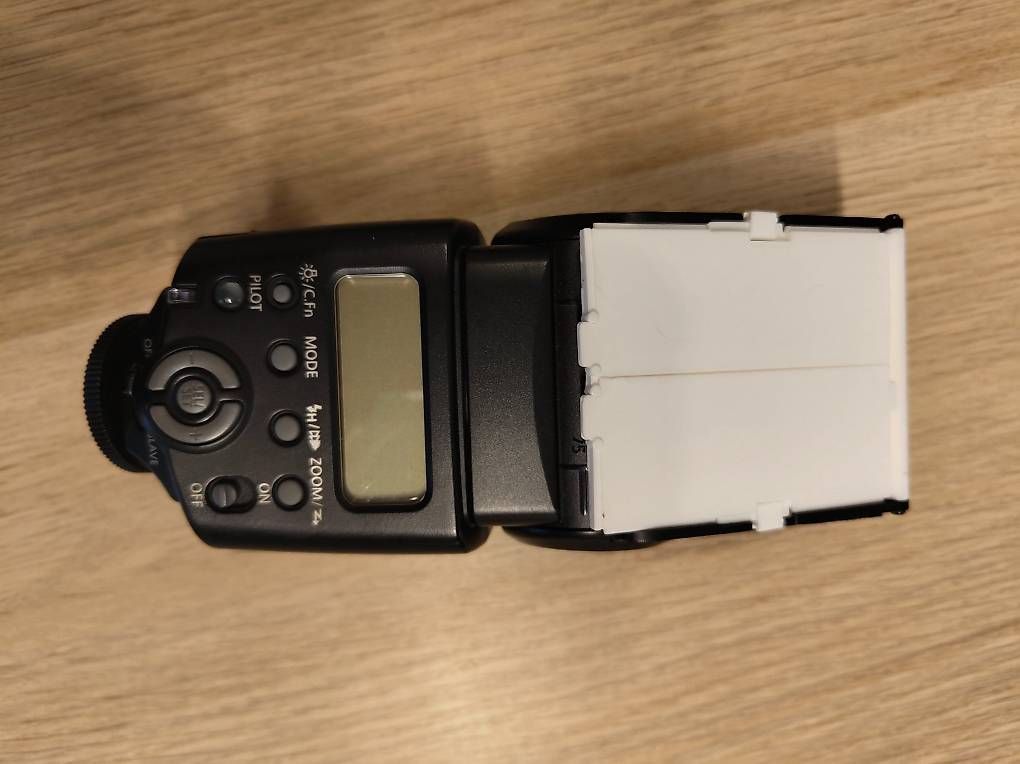 Flash: Flash Canon Speedlite 430 EX – Usato da Les Cullayes venduto da bor_9fp8 1