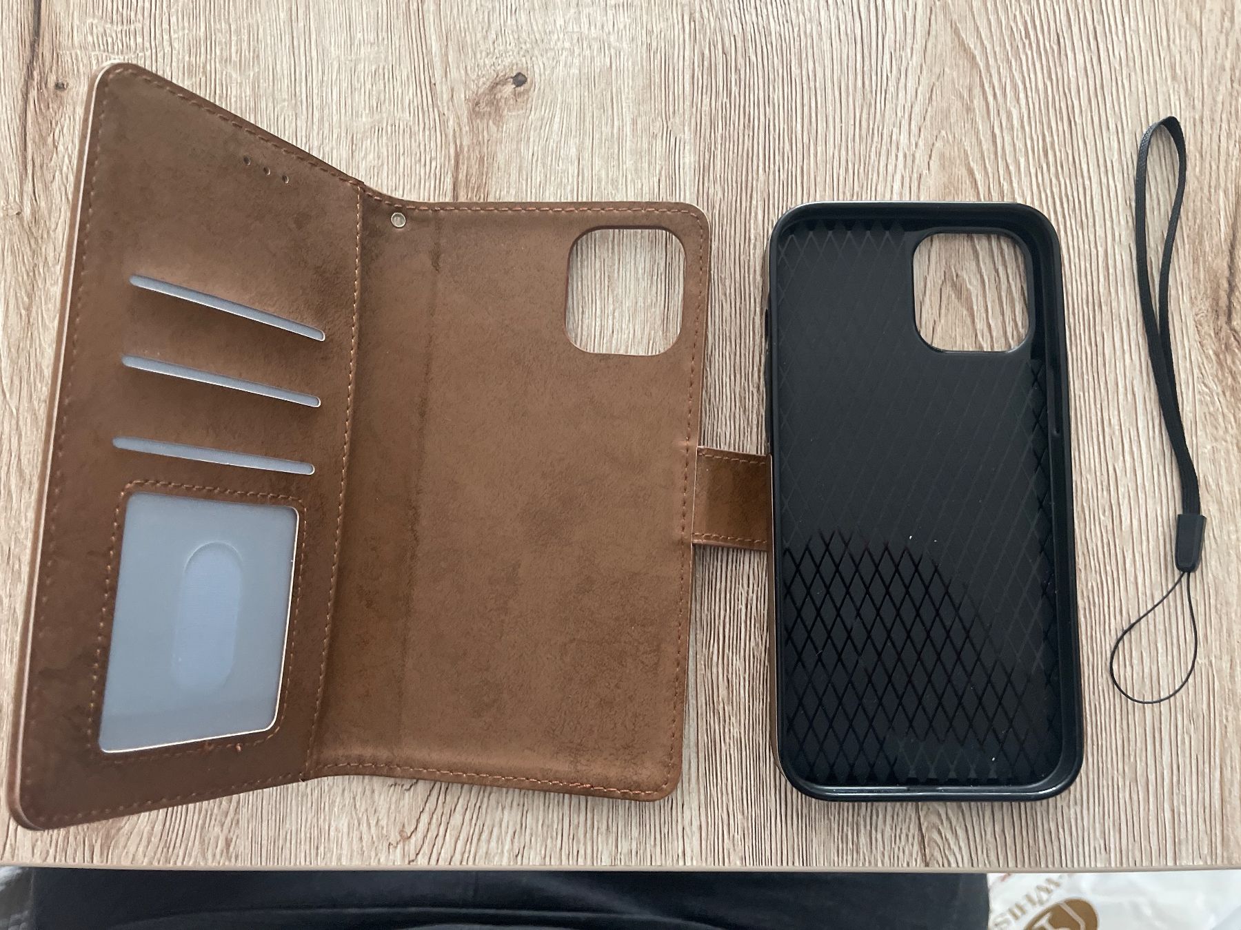 Apple Cover & Protezioni schermo: Handy cover – Nuovo e nell'imballaggio originale da Chur venduto da eagle86federico 3