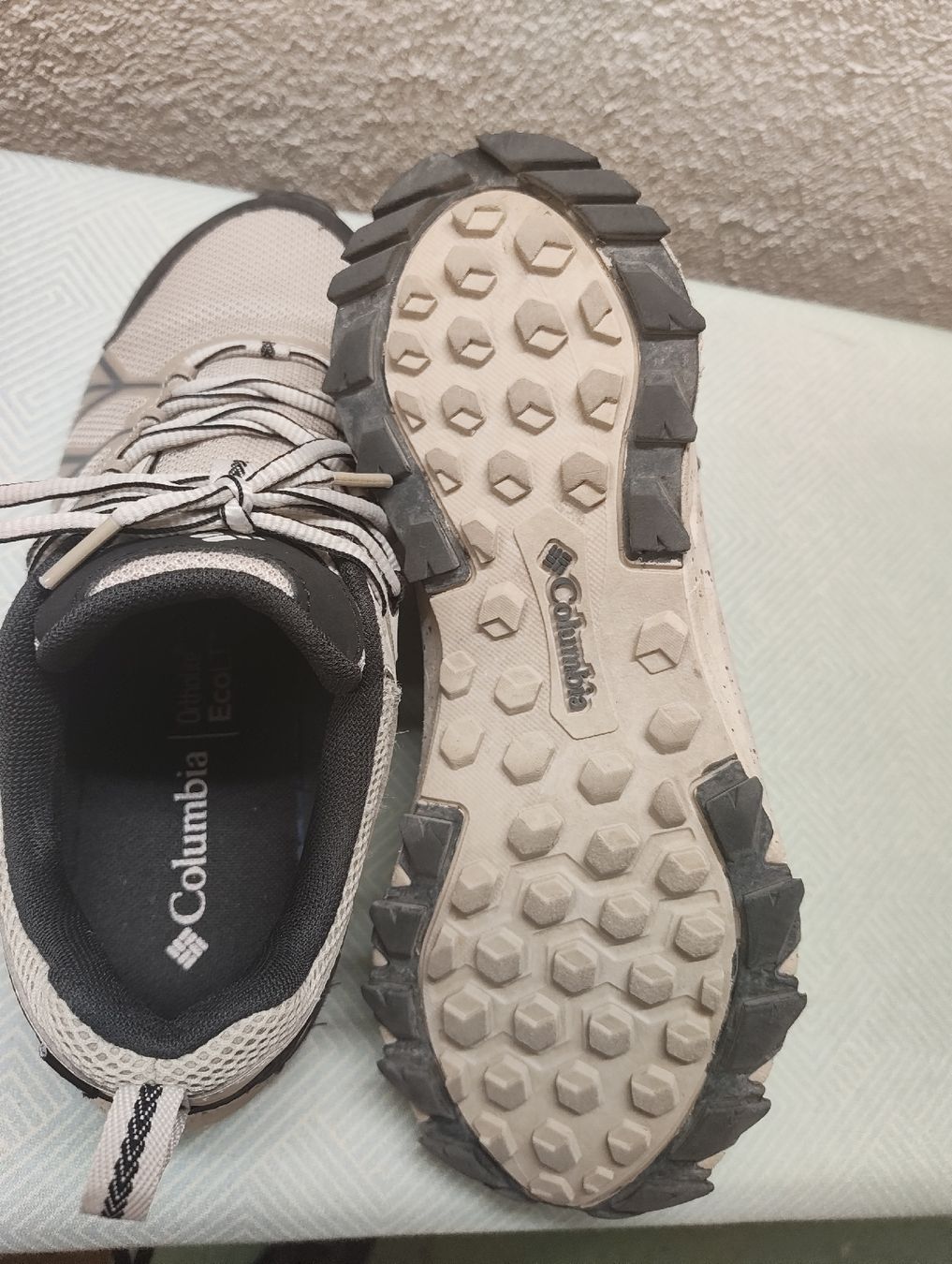 Columbia Chaussures hommes: Wanderschuhe Columbia unisex Grösse 41.5 gebraucht – D'occasion à WENGEN par majca 3
