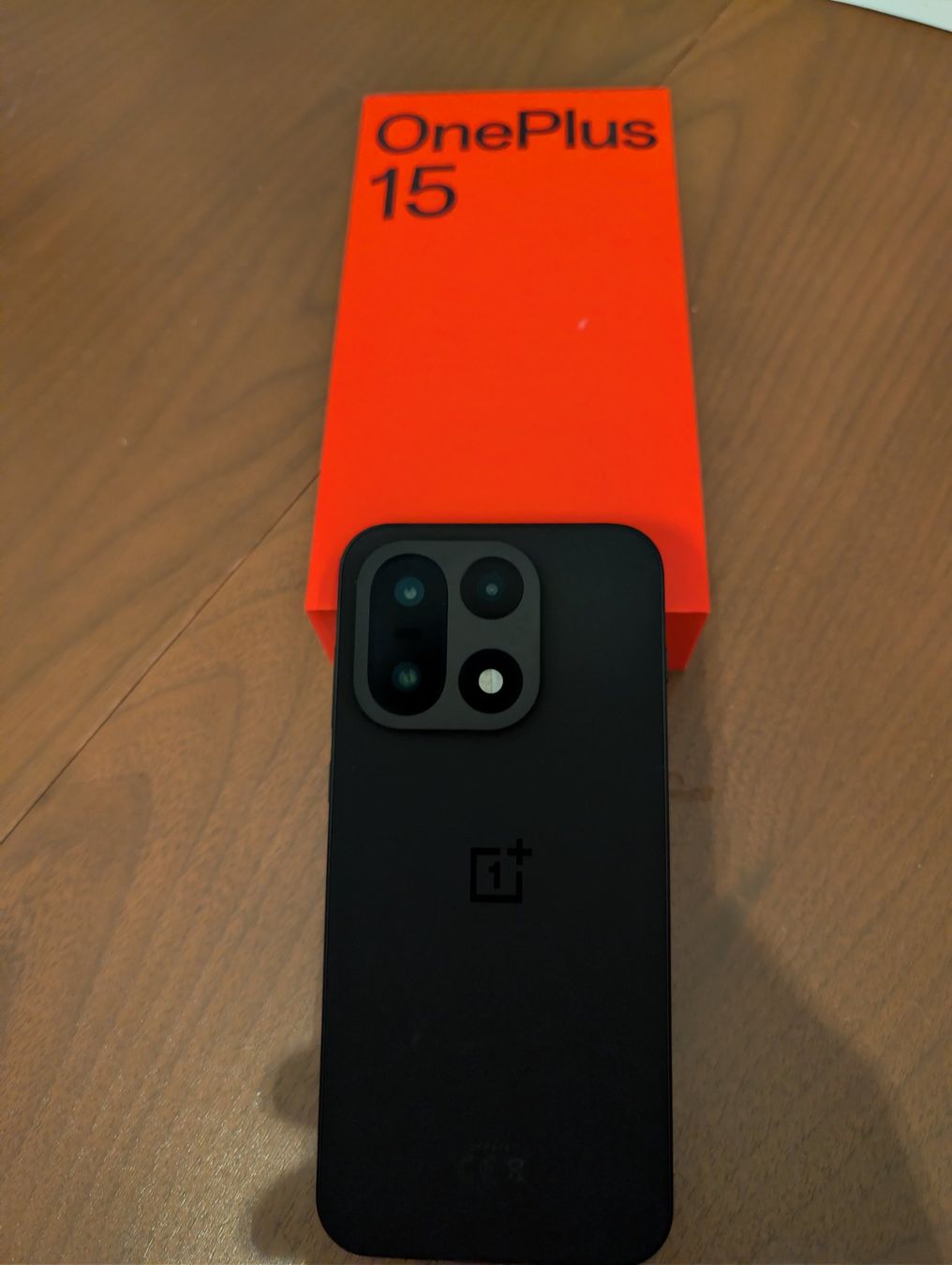 OnePlus Telefoni cellulari / Smartphones: OnePlus 15 / 512GB / 16GB RAM – Nuovo (secondo la descrizione) da Schaffhausen venduto da Chanzf8q 1
