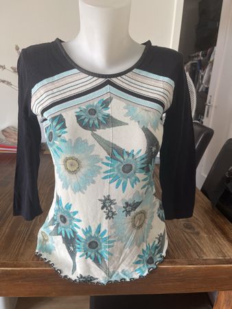 Pull  Marc Cain  N3 ou S très bon état 