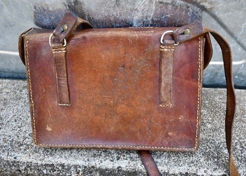 Armée suisse Sacs: alte Leder KARTENTASCHE der Schweizer ARMEE – D'occasion à Pfaffhausen par mono_rec 1