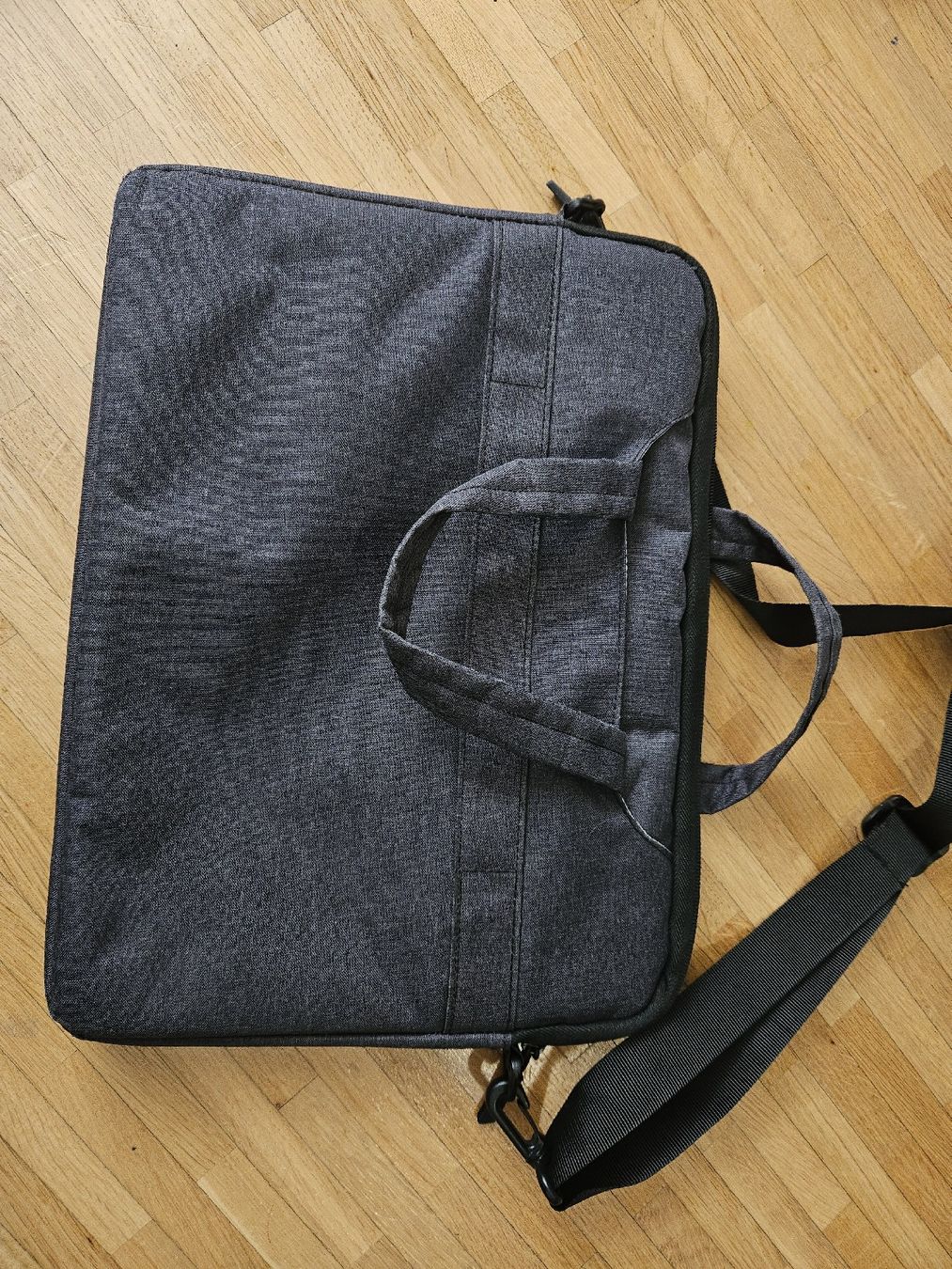 Borse: Robuste Laptoptasche, Notebooktasche, Aktentasche – Usato da Oberrohrdorf venduto da GabyUr 1