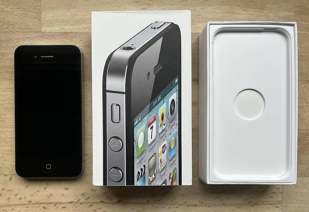 Apple Telefoni cellulari / Smartphones: Apple iPhone 4S schwarz mit Originalverpackung defekt – Usato da Zürich venduto da gegenmittel