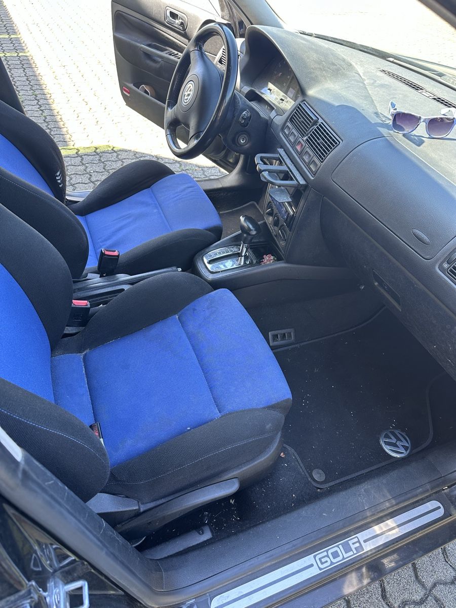 VW Automobili: VW Golf 4 1.6 Automatik  – Usato da Oensingen venduto da Goldensand 3