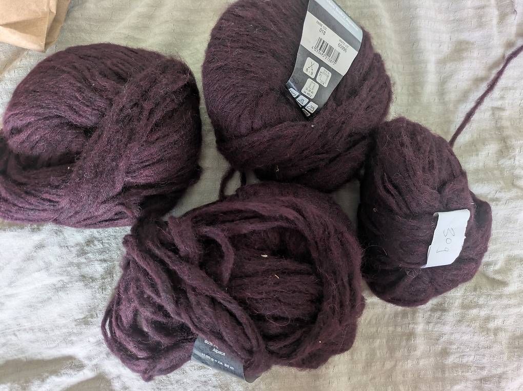 Lana: 5 Knäuel Wolle bordeaux – Usato da Winterthur venduto da janamarieneipp