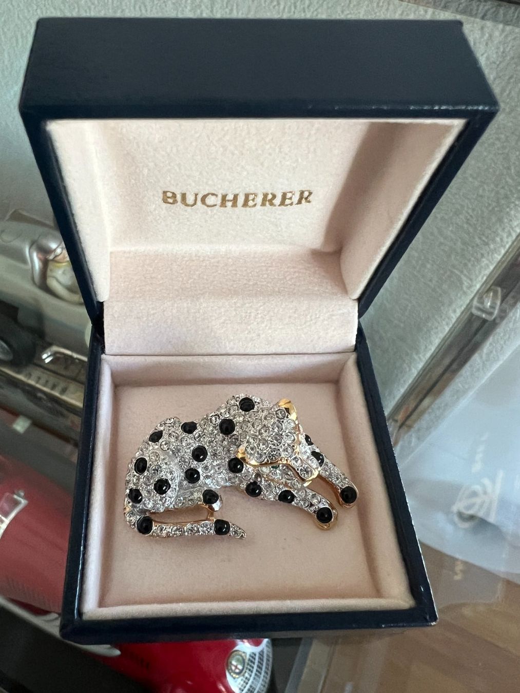 Bucherer Spille & Fermagli: Bucherer Brosche Leopard Neuwertig – Usato da Hallwil venduto da Tintoyland