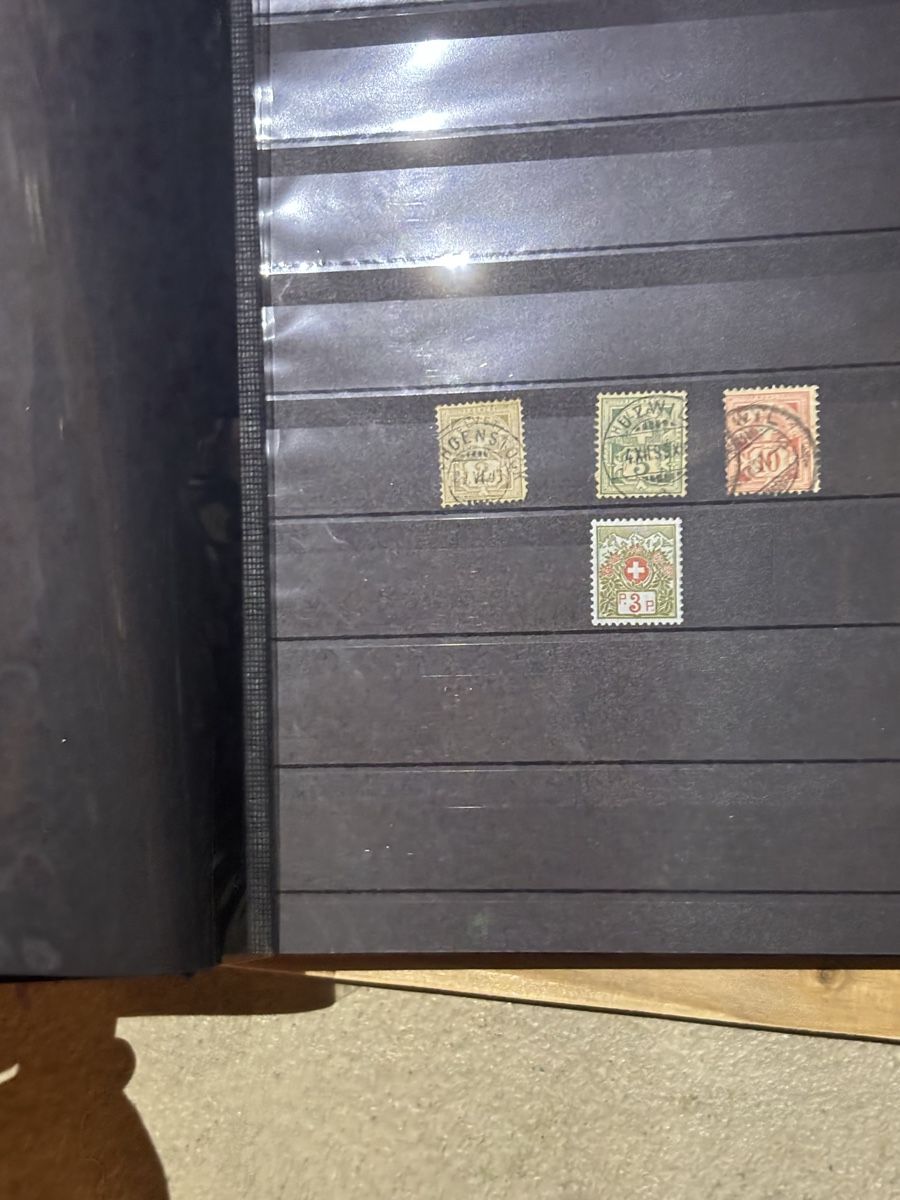 Album: Schweizer Briefmarken Sammlung, Album inklusive Zumstein – Usato da Dietikon venduto da PokemonSwissSpotify 3