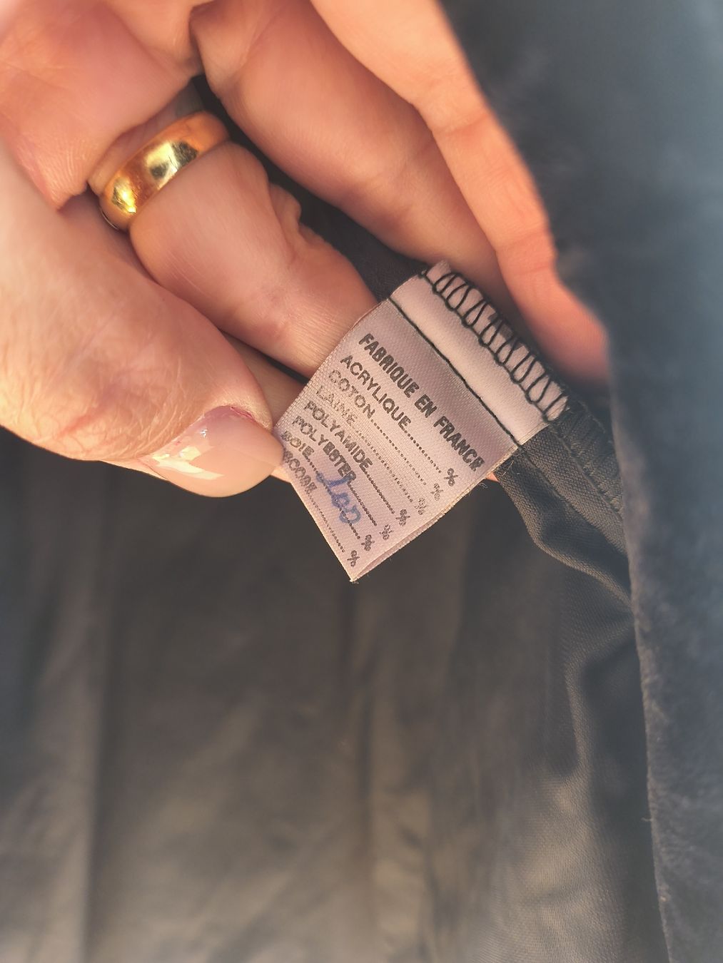 Kleider: Wunderschönen Samtkleid aus PariS ab CHF 1 – Neu (gemäss Beschreibung) aus Zürich von laribuechel 3