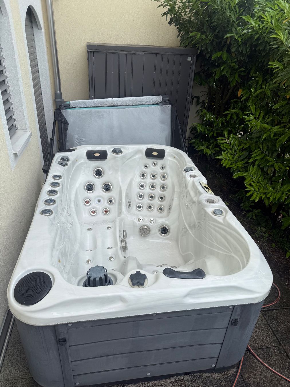Bains à remous: Whirlpool Dallas Platin Version 3er – D'occasion à Buchrain par Air-Maxx 2
