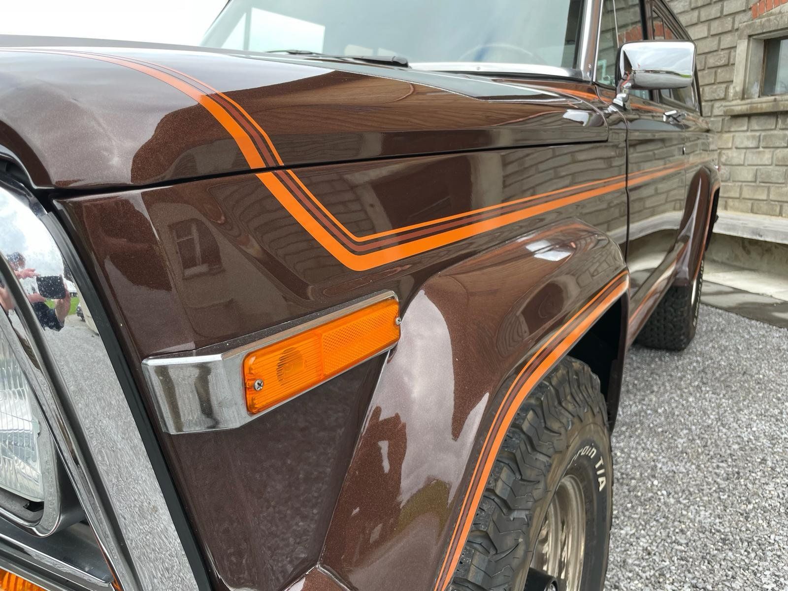Jeep Automobili: Jeep Cherokee Laredo V8 – Usato da Herrliberg venduto da Imperial1970 2