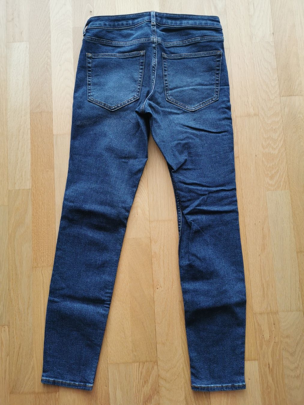 H&M Jeans: Jeans, H&M, Grösse 36 – Nuovo (secondo la descrizione) da Ostermundigen venduto da AlwaysHaveFun90 1