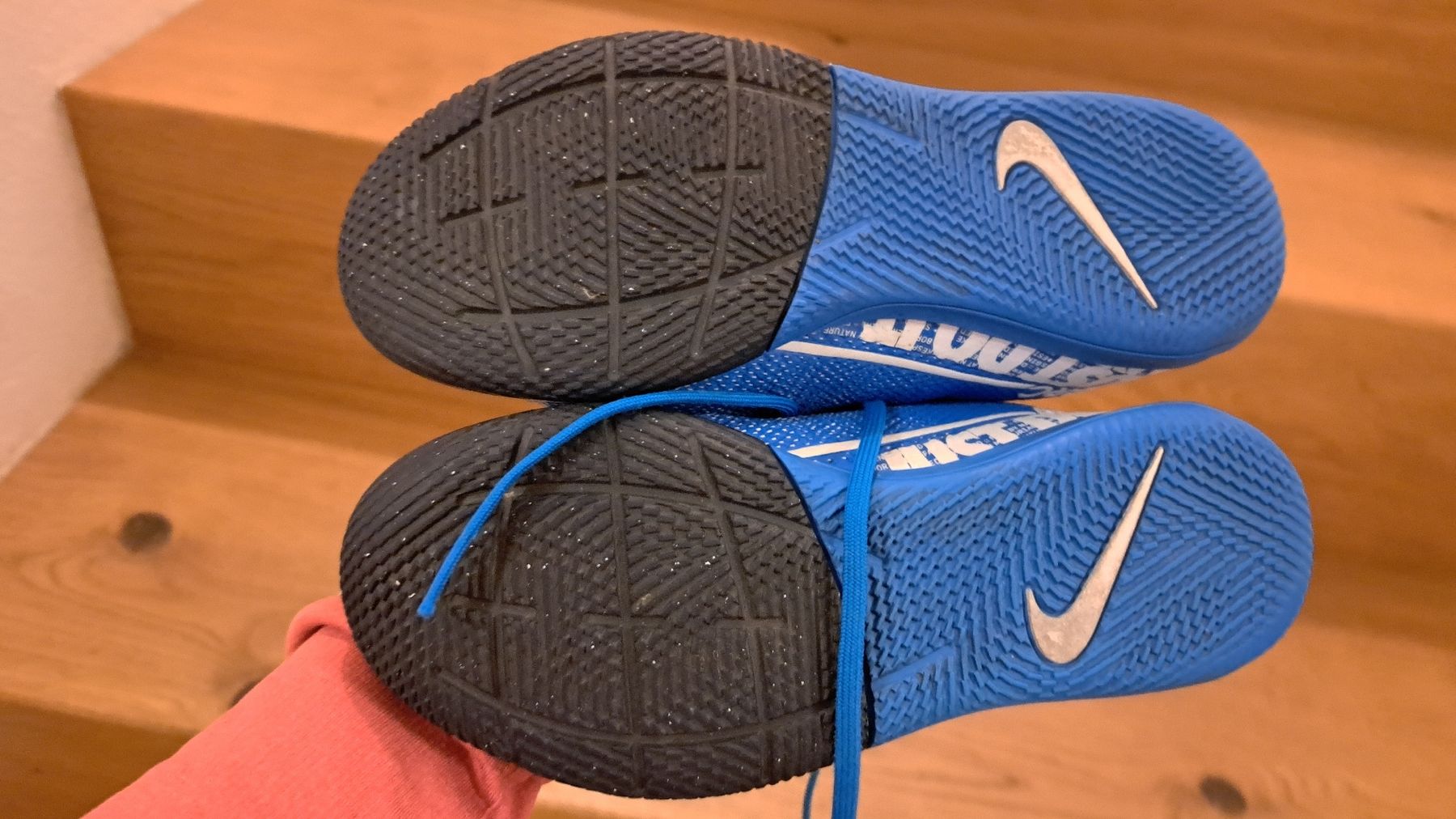 Nike Scarpe per ragazzi: Fussball / Hallenschuhe Nike Gr.35 – Usato da Mauren venduto da juma0001 2