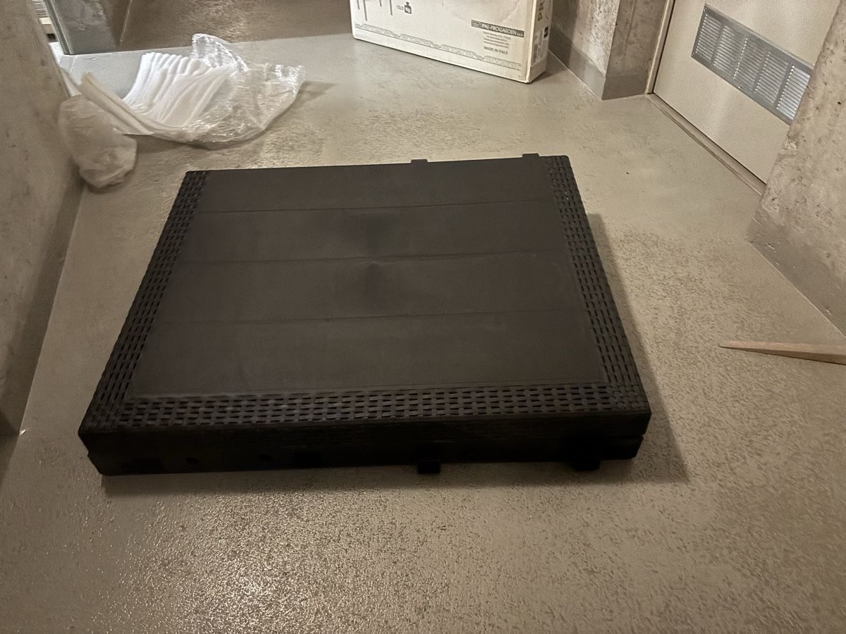 Tische: Gartentisch Kunststoff Anthrazit 150x90 cm leicht gebraucht – Gebraucht aus Chur von rei_8cyw 2