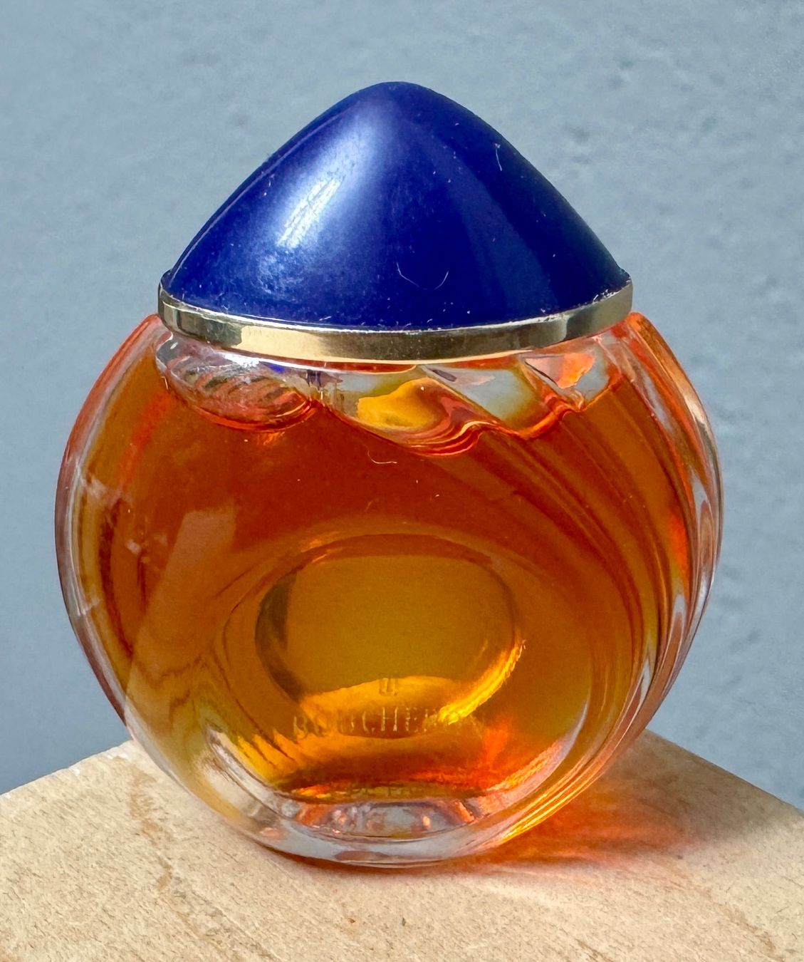 Boucheron Parfum & Eau de Toilette: Boucheron - Parfum Miniatur – Gebraucht aus Rothrist von Luckywinner