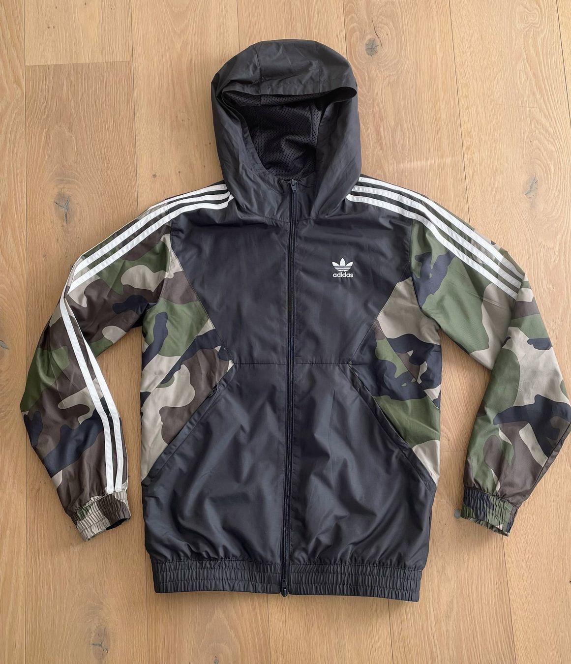 Adidas Giacche: Original Adidas Trainingsjacke Herren S – Usato da Urdorf venduto da RegulaRo 1