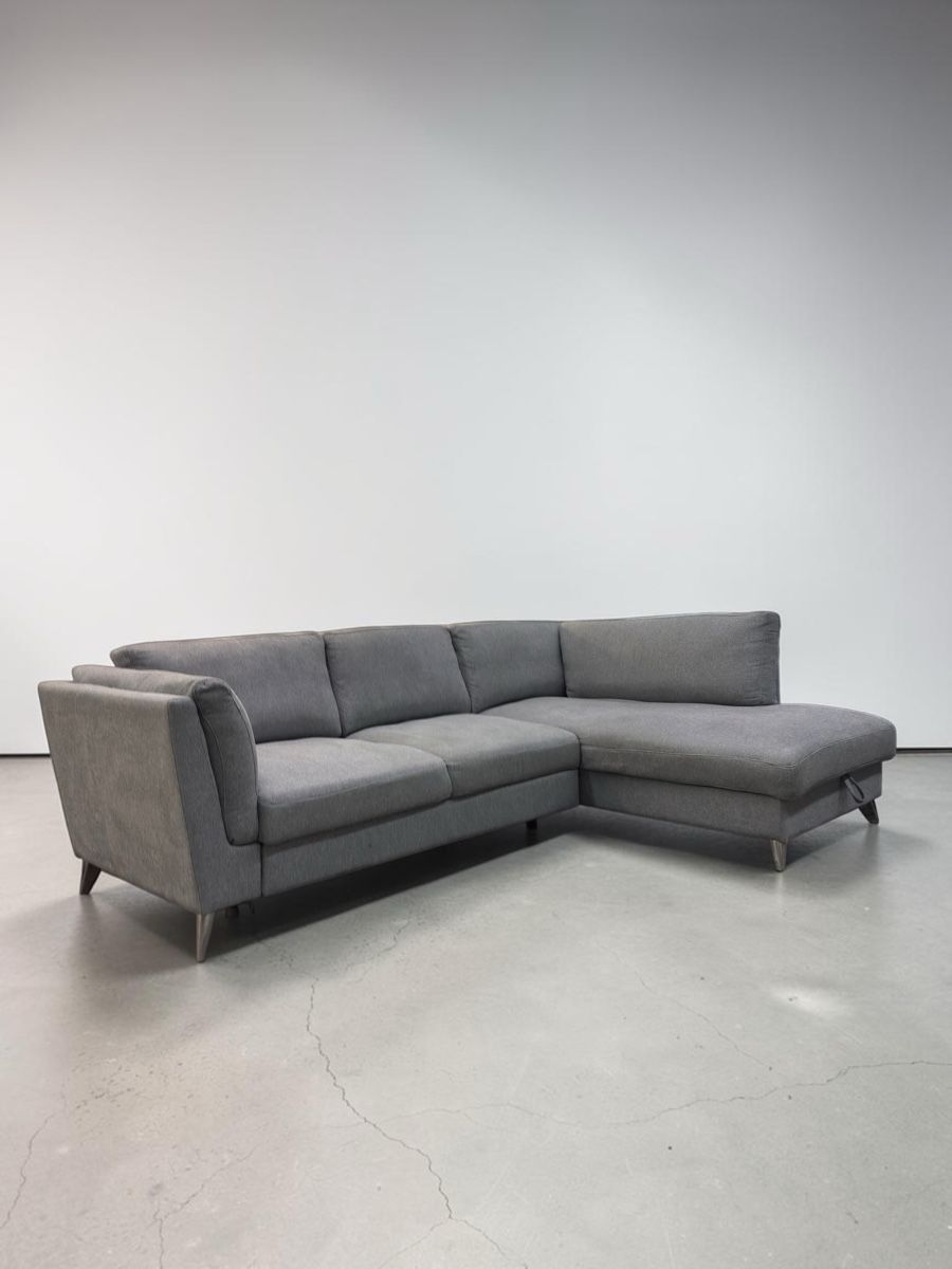 Sofas: Hellgraues Ecksofa mit Schlaffunktion und Stauraum – D'occasion à Fehraltorf par Sofalab.swiss 2