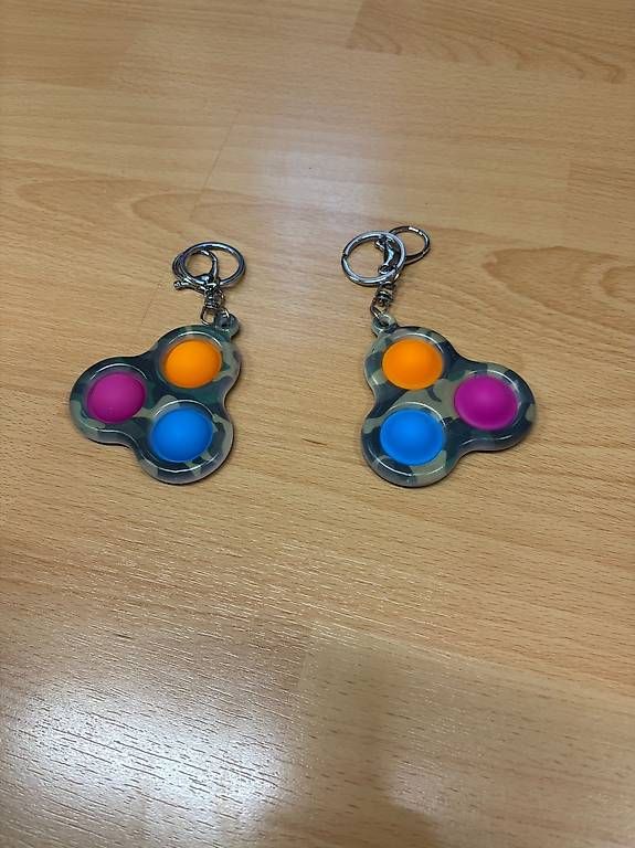Giocattoli: Diverse farbige Fidget Toys – Usato da Morschach venduto da Mario254 1