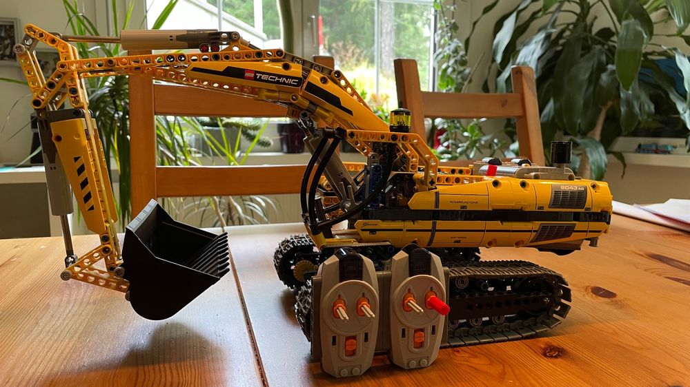 Lego Technic Bagger 8043 (Gebraucht) in Sils/ Segl Maria für CHF 135 ...
