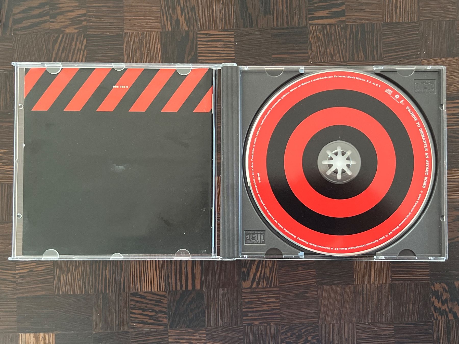 CDs: U2 « How to dismantle an atomic Bomb » – D'occasion à Bouveret par Feelgoodtrading 2