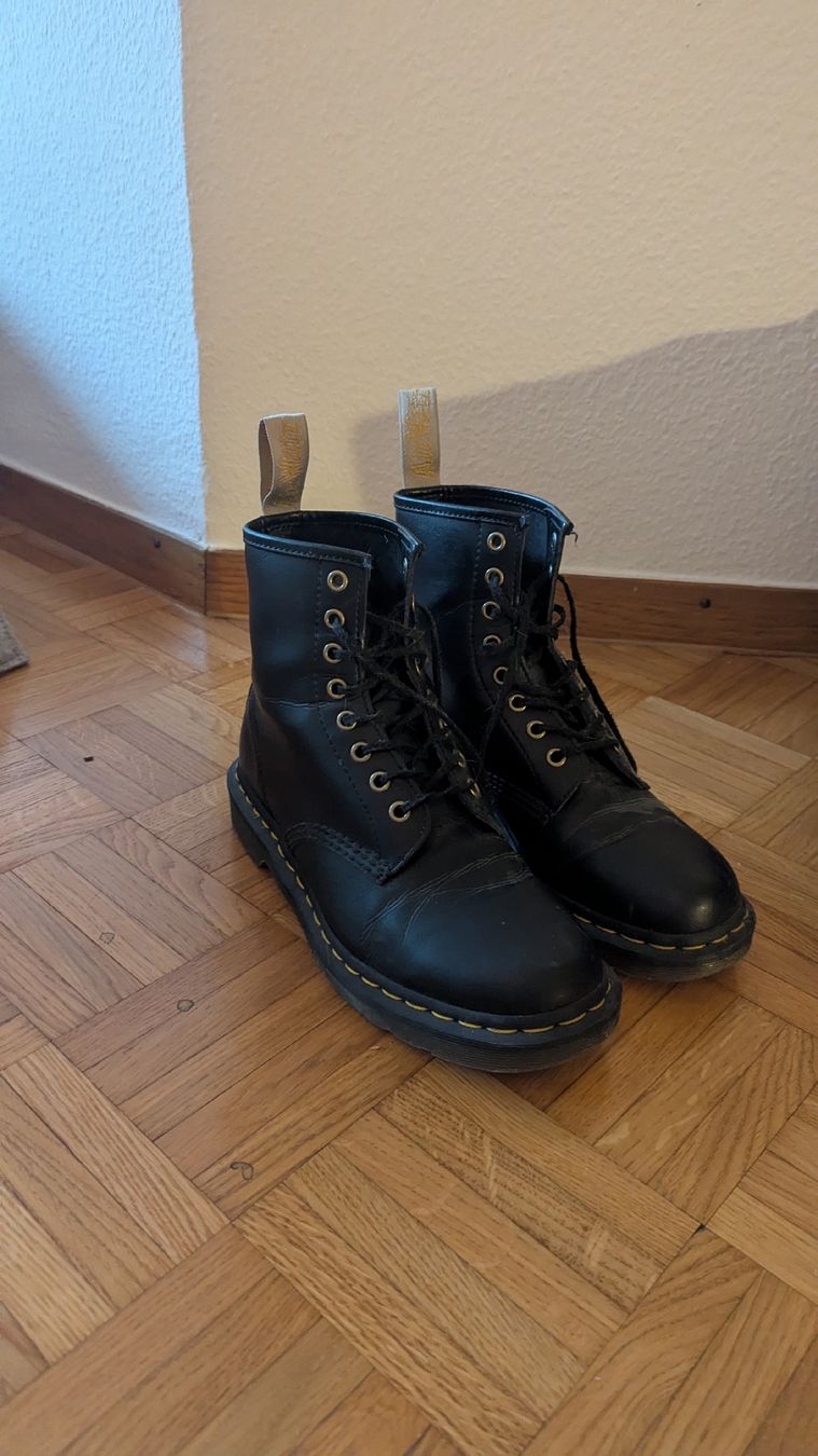Dr. Martens Scarpe da donna: Doc Martens Airwair  – Usato da Morges venduto da mai_bj58