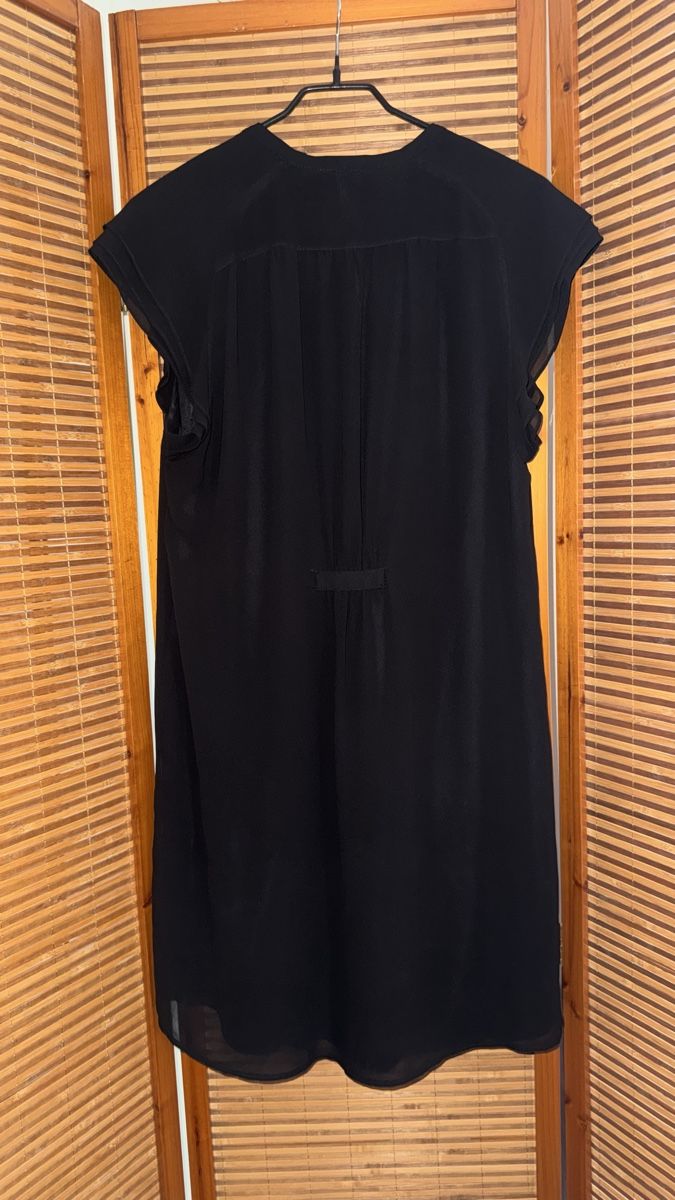 H&M Kleider: Kleid H&M, 44 schwarz – Gebraucht aus Gümligen von morticiaaddams 1