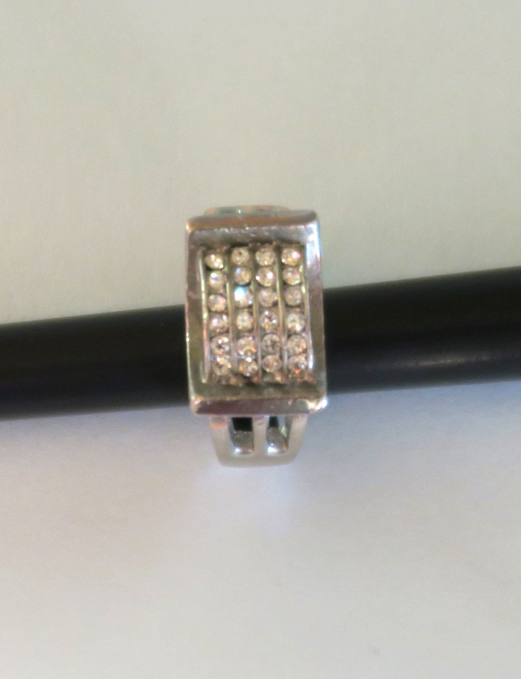 Anelli: Ring mit Strasssteinen, Gr 53.4 mm – Usato da Brittnau venduto da marlenestone 4